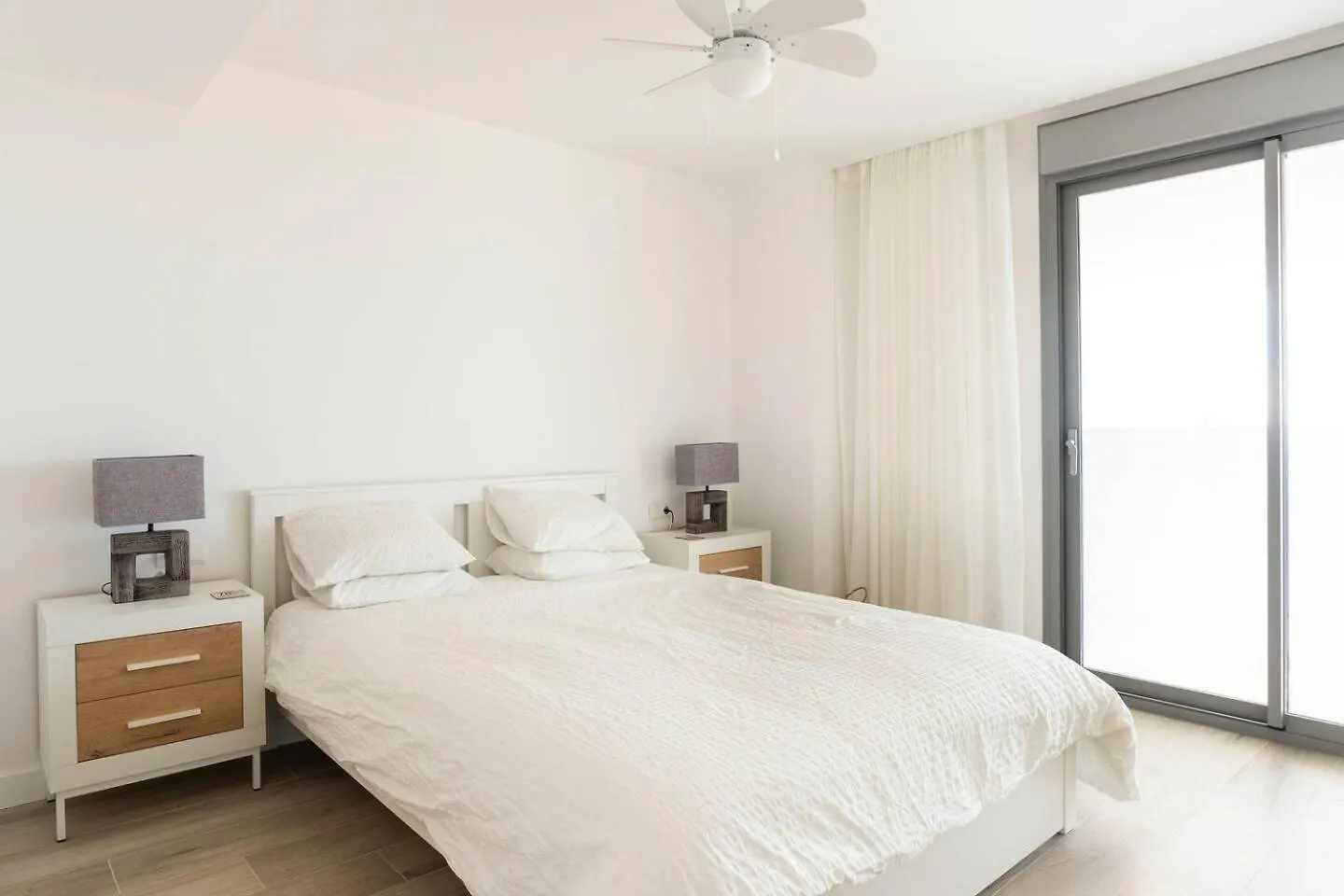 Mediterranean Apartment With Sea Views In Mijas Spanyolország